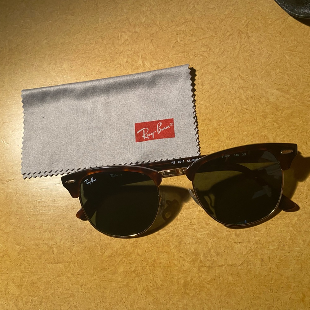 Clubmaster Raybans